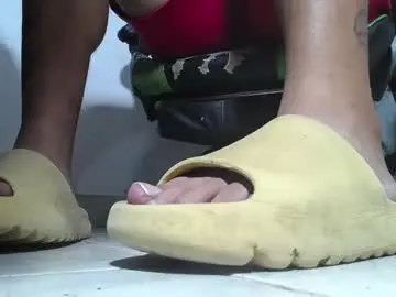 Chaturbate Sex Chat of srfindomfeet_