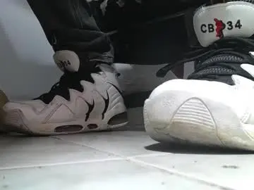Chaturbate Best live sex cam show of srfindomfeet_