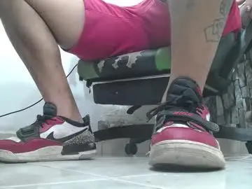 Chaturbate Watch Live Sex Cams of srfindomfeet_