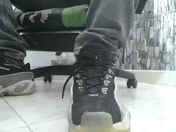 Chaturbate Nude Webcam of srfindomfeet_