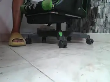 Chaturbate Live Porn of srfindomfeet_
