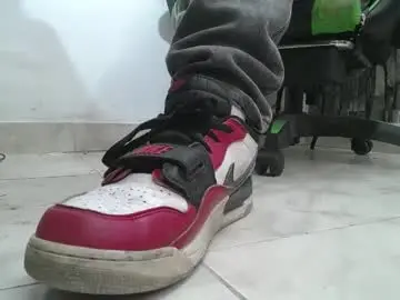 Chaturbate Sex Chat of srfindomfeet_