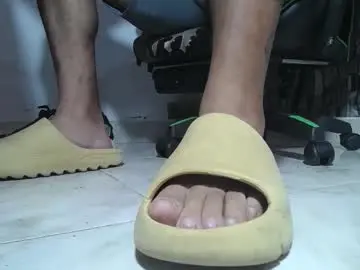 Chaturbate Private Sex Chat of srfindomfeet_