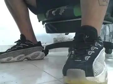 Chaturbate Adult Webcam of srfindomfeet_