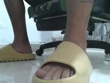 Chaturbate Adult Video Chat of srfindomfeet_