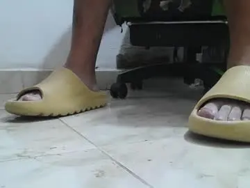 Chaturbate Private Sex Chat of srfindomfeet_