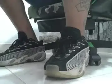 Chaturbate Live Porn of srfindomfeet_