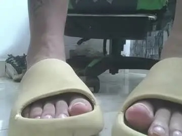 Chaturbate Adult Webcam of srfindomfeet_