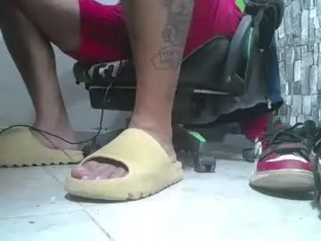 Chaturbate Free Porn Cam of srfindomfeet_
