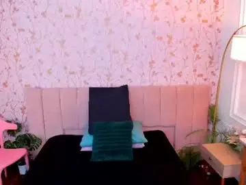 Chaturbate Live Sex Cam of halleylorens