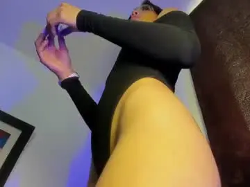 Chaturbate Live Sex Cam of sweety_milk_