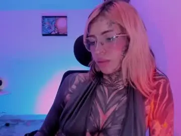 Chaturbate Free Porn Cam of nicki_1