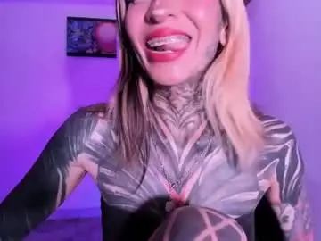 Chaturbate Live Porn of nicki_1