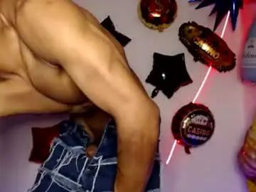 Chaturbate Adult Webcam of sexseason777