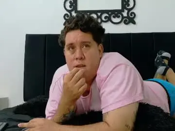 Chaturbate Adult Webcams of pinkqueen23