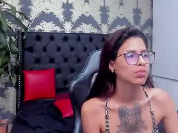 Chaturbate Watch Live Sex Cams of emily_loperaa