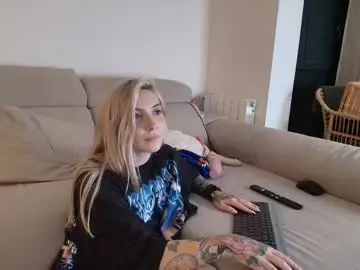 Chaturbate Watch Live Sex Cams of tattoobbgirl