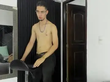 Chaturbate Adult Video Chat of _axel_09