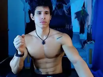 Chaturbate Watch Live Sex Cams of arnold_black69