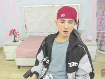 Chaturbate Best live sex cam show of eidan_tay