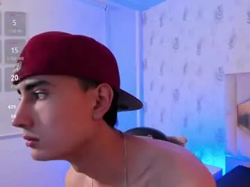 Chaturbate Best live sex cam show of eidan_tay