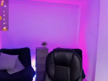 Chaturbate Live Sex Cam of emilly_smith_1