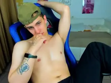 Chaturbate Live Porn of frank_mooree