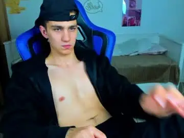 Chaturbate Watch Live Sex Cams of frank_mooree