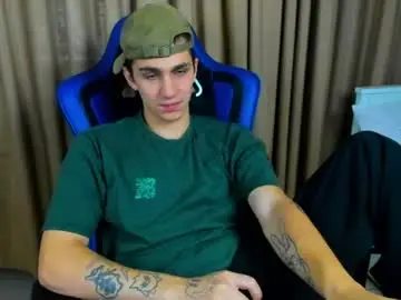 Chaturbate Live Porn of frank_mooree