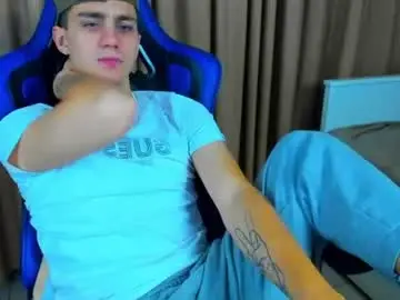 Chaturbate Adult Video Chat of frank_mooree