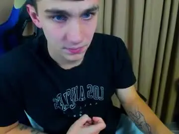 Chaturbate Live Sex Cam of frank_mooree