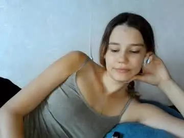 Chaturbate Live Sex Cam of mellisamaxwell