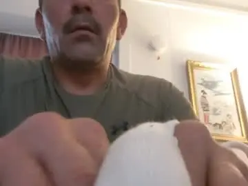 Chaturbate Live Sex Cam of sarastar1986