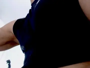 Chaturbate Free Porn Cam of antonywebb94