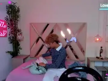 Chaturbate Watch Live Sex Cams of anyelotwink