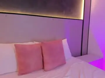 Chaturbate Best live sex cam show of lola_cheerry