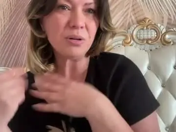 Chaturbate Live Sex Cam of kiradivine