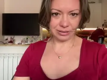 Chaturbate Live Sex Cam of kiradivine