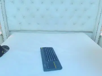 Chaturbate Live Sex Cam of marco_smith2