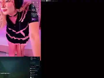 Chaturbate Live Sex Cam of vivicute_