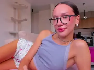 Chaturbate Live Sex of awgustina_sweetheart22