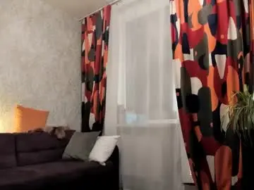 Chaturbate Live Sex Cam of lil_uff