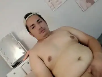 Chaturbate Live Porn of ure_fattytoy143
