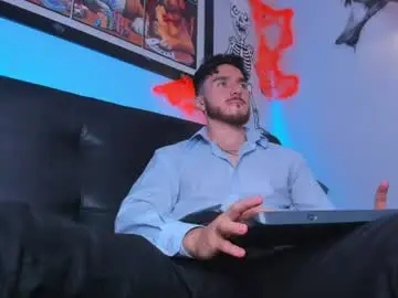 Chaturbate Live Sex Cam of dantee_blake