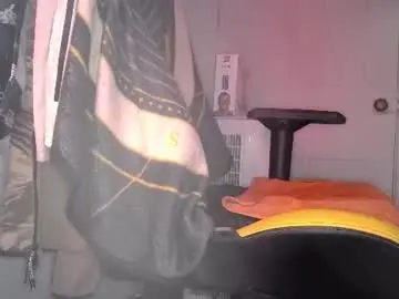 Chaturbate Free Live Porn of throatmybigcock95
