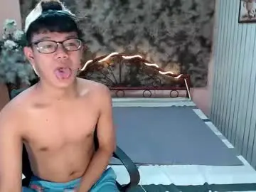 Chaturbate Sex Chat of urdreamboy_doms