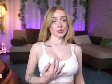 Chaturbate Live Sex Cam of babyyyluna