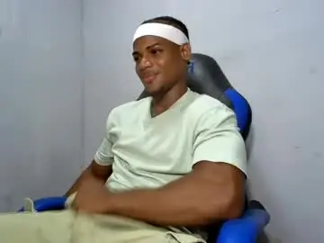 Chaturbate Live Sex of black_dicck