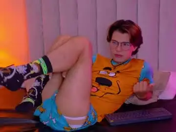 Chaturbate Live Sex Cam of derek_sinn