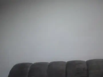 Chaturbate Live Sex of emilyhines__